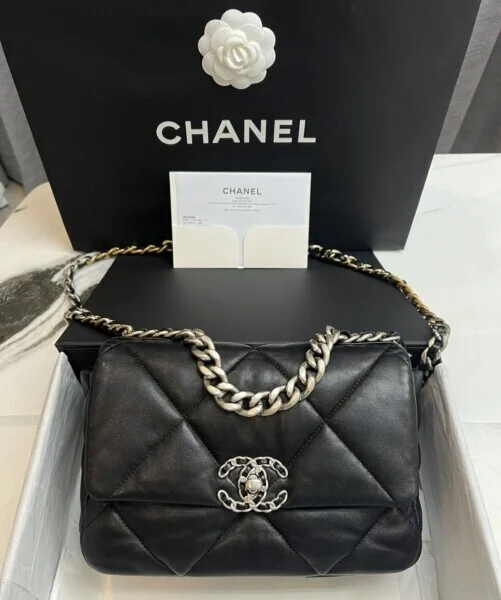 บริการฝากเครื่องประดับลาดพร้าว